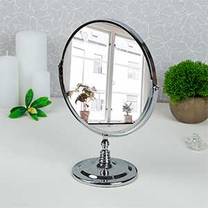 Зеркало на ножке